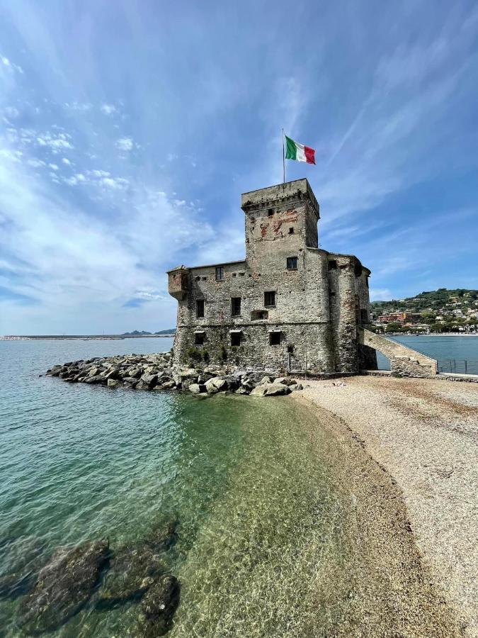 Isola Lägenhet Rapallo Exteriör bild